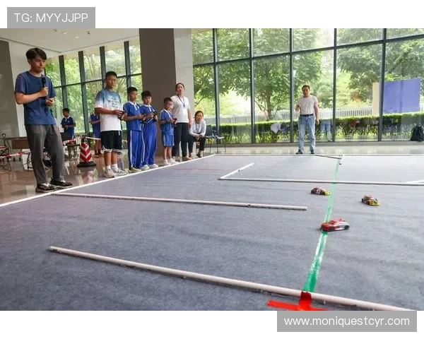 在ag一飞冲天官网参与社区互动，结识更多热爱飞行的朋友